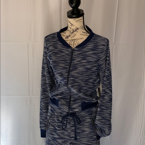 Almost Famous Sweaters - SALE 2 for $15 Almost Famous Sweater Zipper